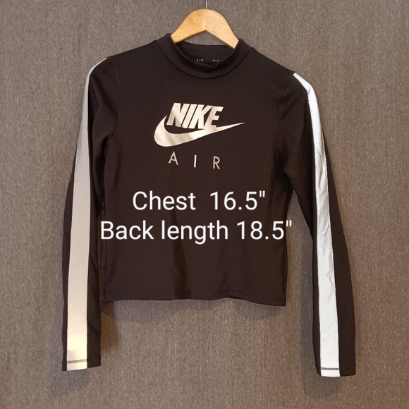 Nike Reflective Long Sleeve Fitted Cropped Dri-FIT Top Graphic+Arm Stripes - Picture 6 of 9